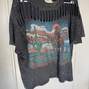 Super cute graphic tee